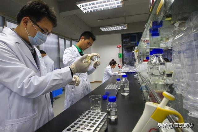 间谍成蕾“卧底”央视20年！因口误暴露身份今下场如何？