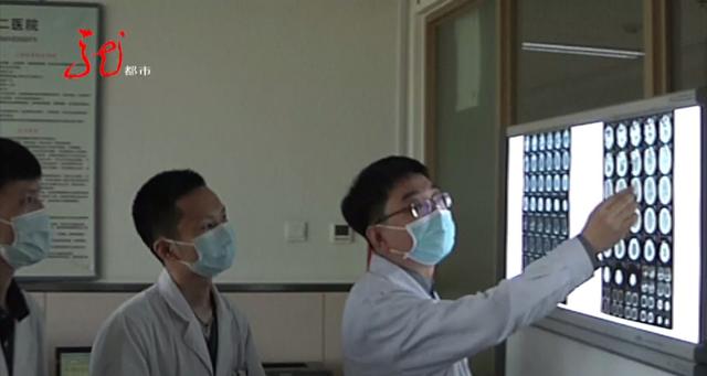 “你瞅啥?”“瞅我就顶你!”黑龙江一男子被顶出个血窟窿……