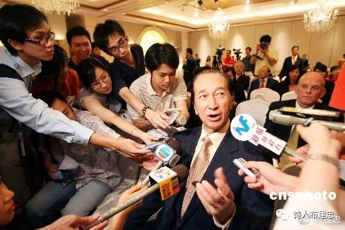 一代赌王——何鸿燊