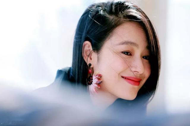 周韵：让姜文专宠她一人，究竟有何魅力？