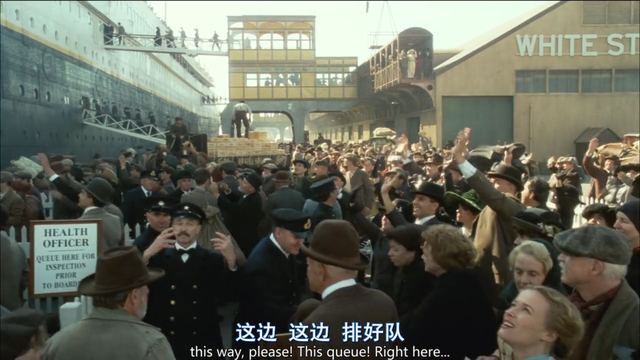 电影《泰坦尼克号》最浪漫的吻戏,小李子吻得真是太投入了