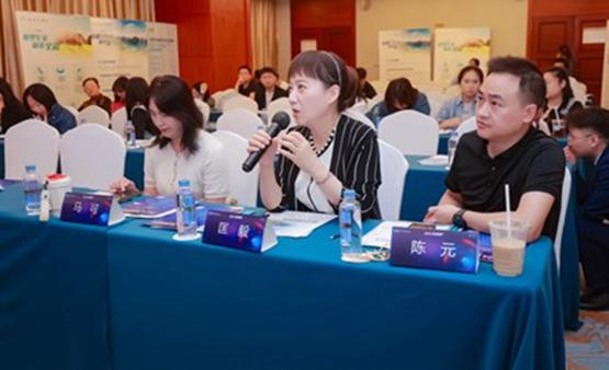 重庆眼视光举办首届巩膜镜学术应用研讨会