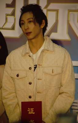 林跃(从奥运冠军到电竞节形象大使，林跃：竞技内核是相似的丨专访)