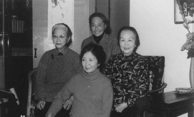 合肥张家四姐妹：一个比一个嫁得好，都活过90岁，小妹高寿101岁