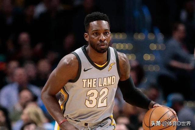 易建联是2007年选秀第6顺位，他前面的5人是谁，都取得了什么成就