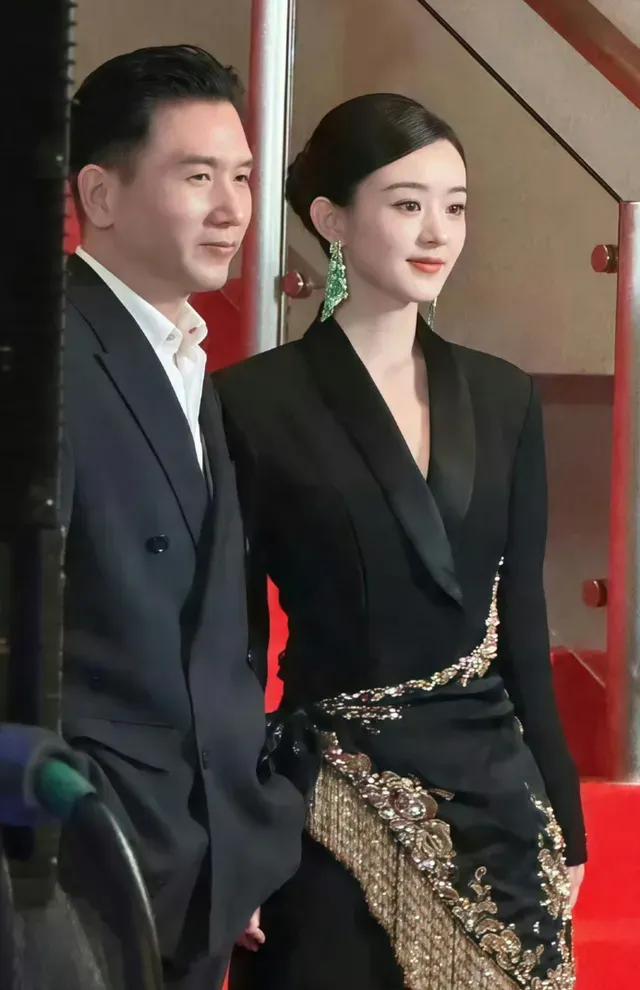 独家揭秘：赵丽颖背后的神秘经纪人，为何粉丝喊打喊杀都动不了？