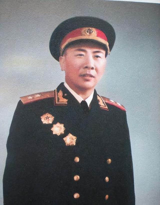 军长问夫人去抗美援朝不？女司令夫人：当然去！主席：真乃穆桂英