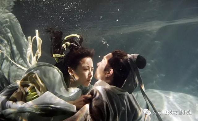 52岁仍单身，香港短发女神近照曝光！曾是古天乐郭富城身边女主角