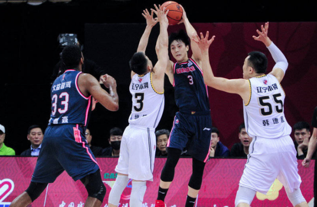 威姆斯霸气发文！琼斯加盟广东不成，示爱辽篮，易建联康复倒计时