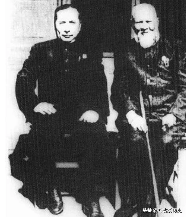 1949年开国大典,“洪门大佬”为何能登楼观礼?周总理为他主持葬礼