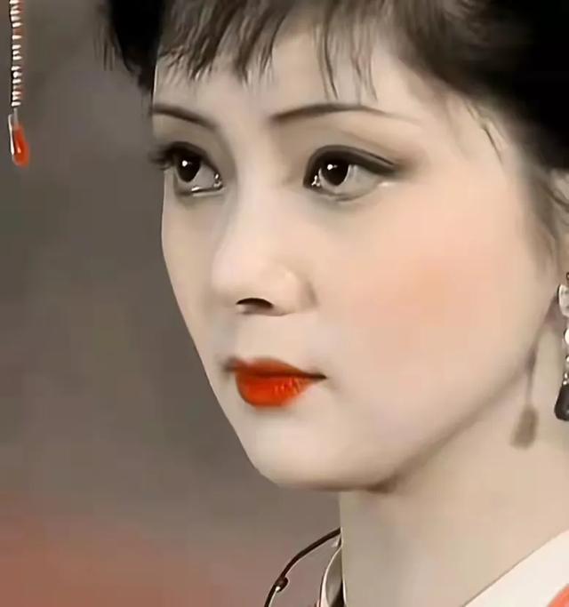 生活照陈小旭比张莉美，在剧中为何宝钗比林黛玉漂亮