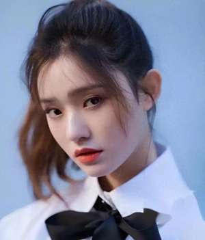 林允(林允：每段爱情都危险，港媒曾报：林允为满足周星驰停经四个月)