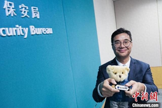 香港“保安熊仔”太空漫游记