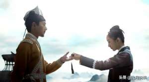 折颜(折颜也是远古上神，实力不输墨渊，为什么不亲自教白浅？原因有三)