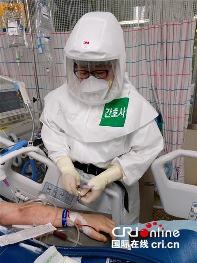 重返战“役”一线的韩国护士金炫我：如果不去大邱帮忙 我一定会后悔