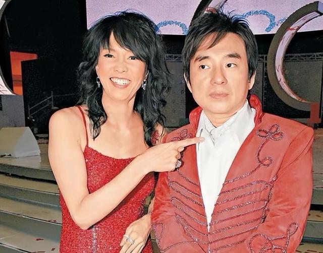 胖到不见脖！香港歌手吕方多次减肥失败，娶富婆妻子老来得女