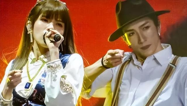 李启言历时2年将摆脱瘫痪，下月有望实现站立，手脚实现轻微摆动