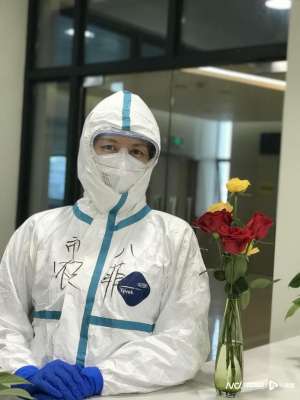 当当歌(“你是逆行英雄,英雄也是我”广州医护填词演唱《孤勇者》)