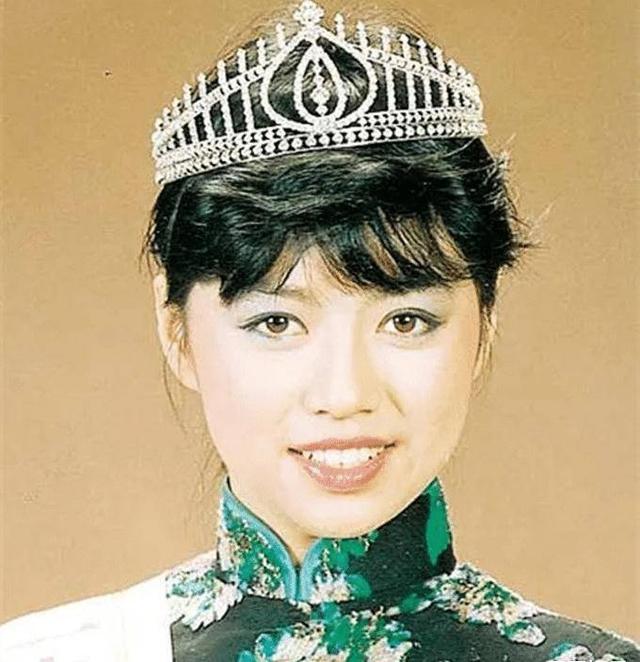 她是港姐季军年轻时超美艳，嫁圈内好男人女儿漂亮，男方坚拒诱惑