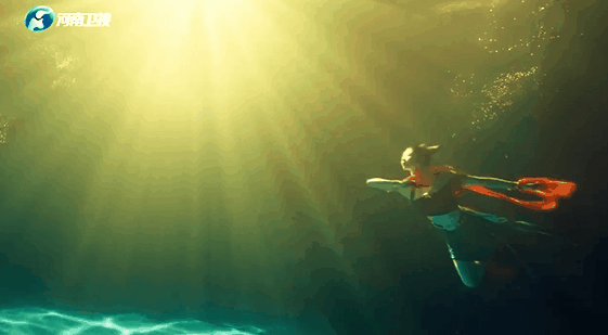 全网刷屏！这段又燃又梦幻的“水中飞天”舞蹈，你一定要看