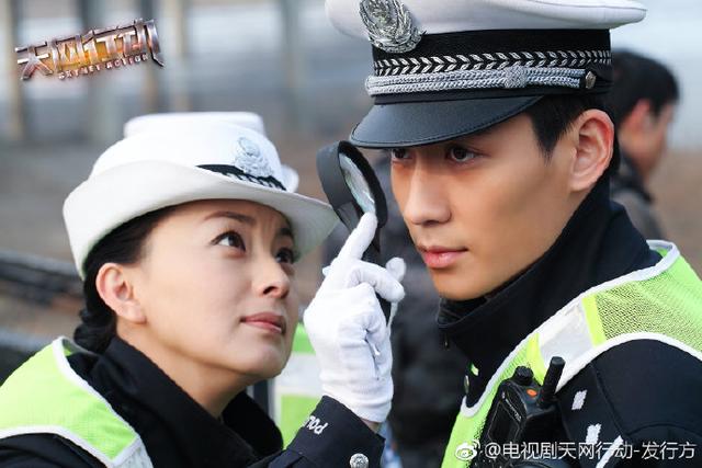 《天网行动》不舍收官 朱研魅力女警察变身白衣天使