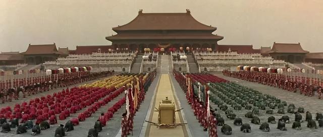 这部在故宫实地取景的电影，讲述的是“普通人”溥仪的一生