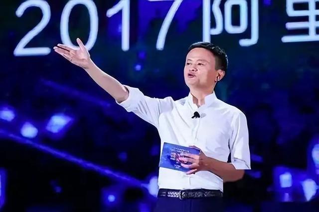 马云近况曝光，现身纽约未带保镖，身影落寞无人识现状让人唏嘘