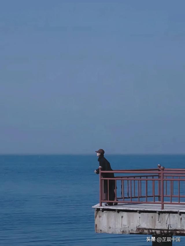 他们的身体越靠越近,江聿风能感受到韩芸汐急促的呼吸…