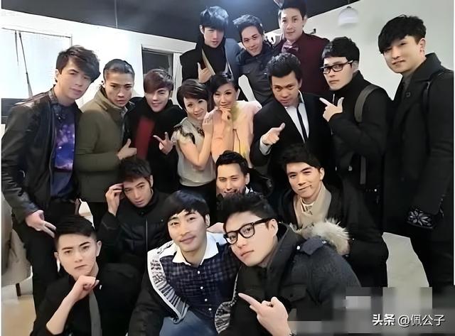 万万没想到,《非常完美》竟出了这么多网红和明星,每个都不简单