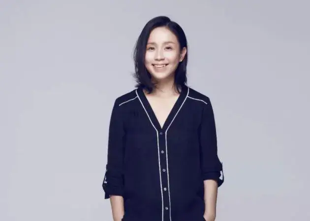 天娱传媒的“一哥”,老板龙丹妮把他当宝贝,一人养活两个公司