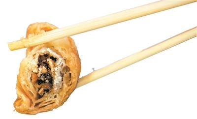 广州人过年必备年货有三样：煎堆、蛋散、油角