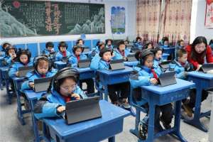 冯丽媛(科技助力语言文字规范与民族文化传承)