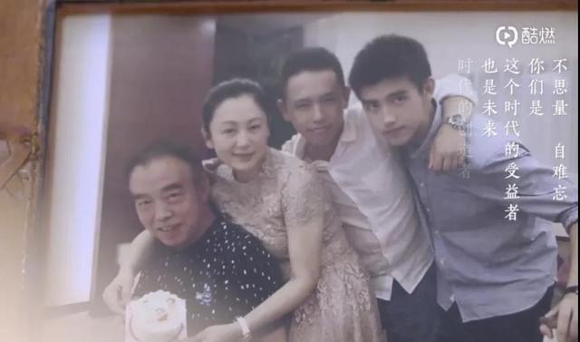 父亲是陈凯歌，母亲是陈红，强捧好几年都红不了，陈飞宇也很无奈