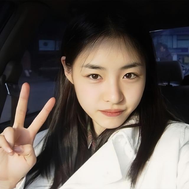 李沇熹曾是SM最美练习生,男星追求经历曝出,真相让人惊讶!