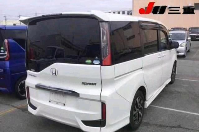 本田10万级家用MPV登场,取名STEPWGN,实用大气