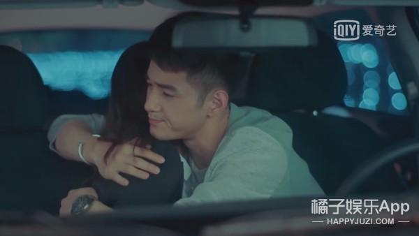 还记得《美人为馅》的周小篆吗？他居然是陈晓的伴郎？