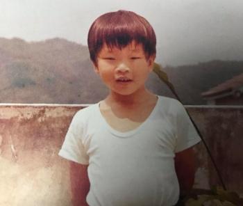 台政坛掀“翻旧照”风潮 王金平笑忆当年“头发真多”