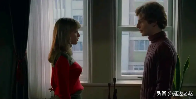 00年的法国也太敢拍了：【干柴烈火】适合晚上一个人的时候看！