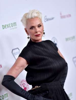 布里吉特(布里吉特：是施瓦辛格旧爱，也是史泰龙前妻，54岁为39岁老公生女)