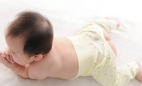 2023年，山东42岁单身大叔，跑尼泊尔娶小17岁老婆，没花一分彩礼