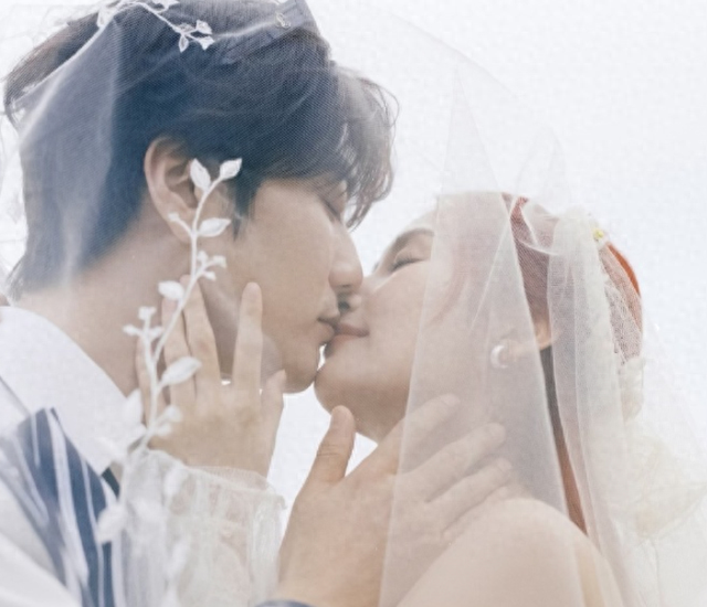 陆虎在云南丽江举办大婚,白鹿当伴娘,黄雅莉携6个月儿子出席