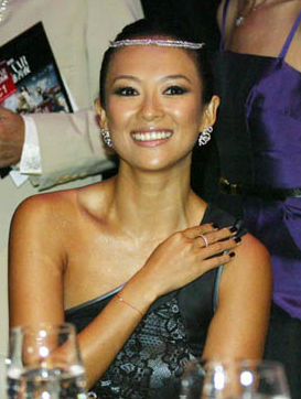 章子怡“泼墨门”绯闻曝出后，意外牵扯出其他大佬？