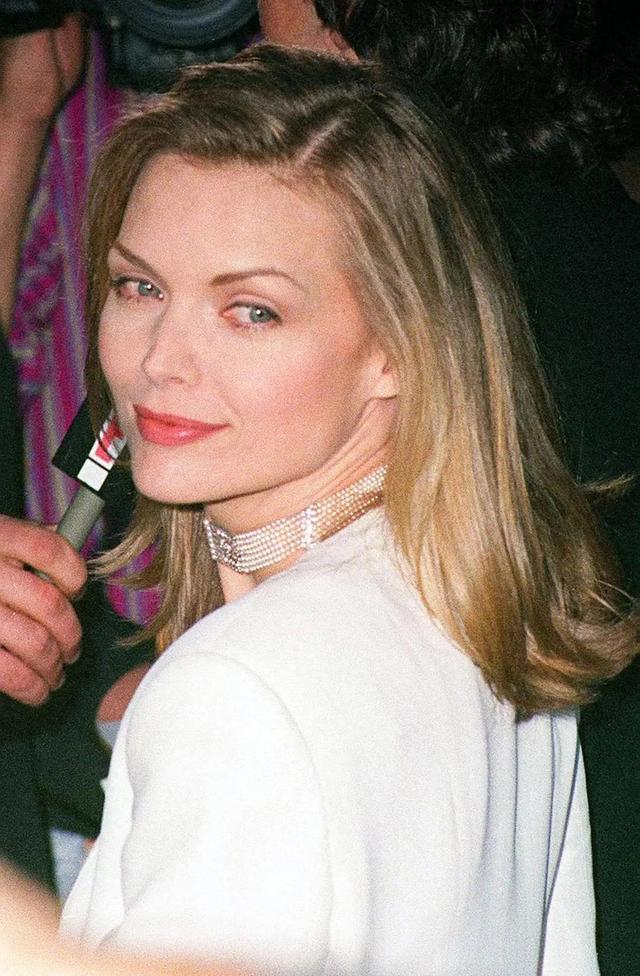 无尽魅惑！米歇尔·菲佛的4部尺度大片震撼来袭！