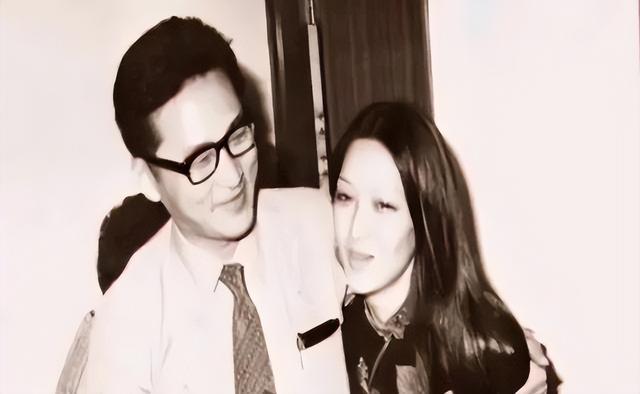 胡因梦用两个字回应112天婚姻,与李敖新婚夜因一杯茶撕碎结婚证
