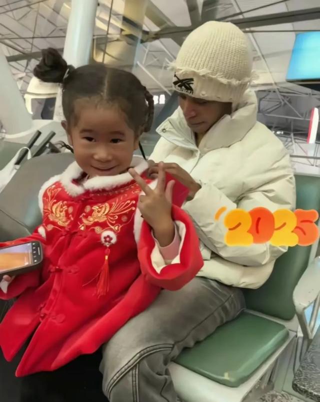 三剑客的油厂即将营业，小曾哥并没有放弃菲利丝及其团队