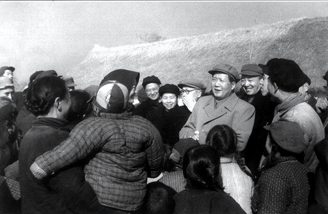 建国后,博古儿子看望王震,王震用六个字评价其父亲,令人唏嘘!