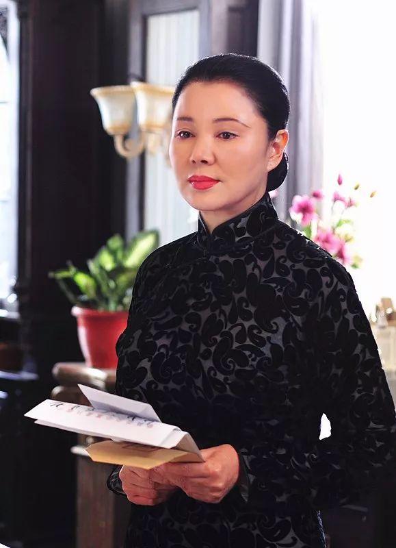 出道28年零绯闻，演了101部戏，却没人说的出她名字，戏红人不红