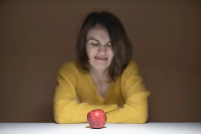 老公瞒着我看AV:男人的性,和老婆多漂亮无关