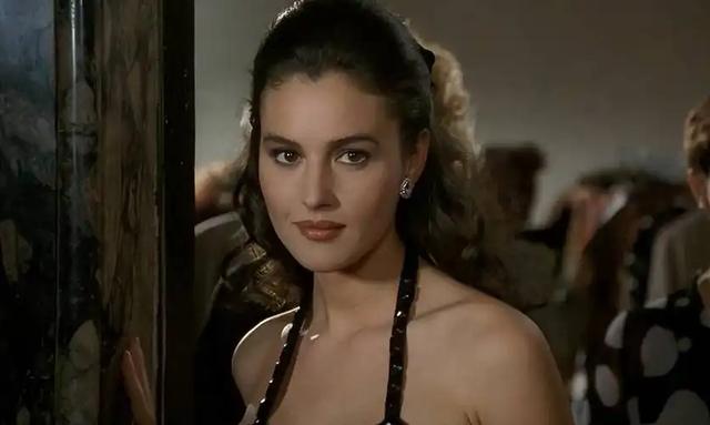 “地球球花”、“世界第一美女”的莫妮卡·贝鲁奇，谁能顶得住