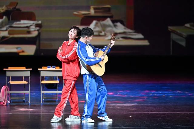 山东多地开演！著名喜剧人侯振鹏、郭阳、郭亮领衔主演融喜剧《意外的婚礼》